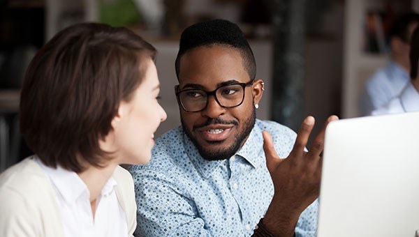 Mentoring © Shutterstock / fizkes