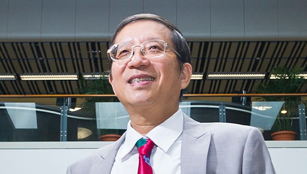 Dr. Qiuli (Charlie) Xue  