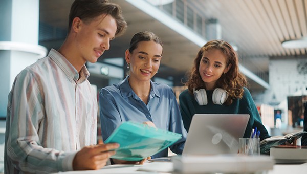 Perspectives on AI in scholarly communications