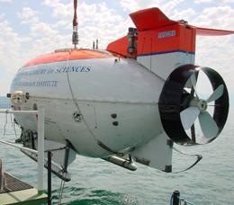 Russian PM Vladimir Putin dives in Lake Baikal on Mir 1