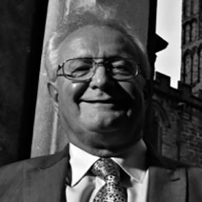 Malcolm Smith New Chair Of The Advancing Dental Care Programme j In Practice