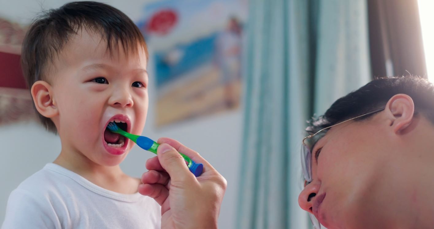 Celebrity doctor encourages kids to brush their teeth | British Dental  Journal