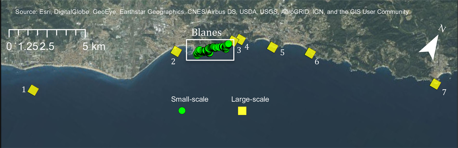 A novel integrative approach elucidates fine-scale dispersal patchiness in  marine populations