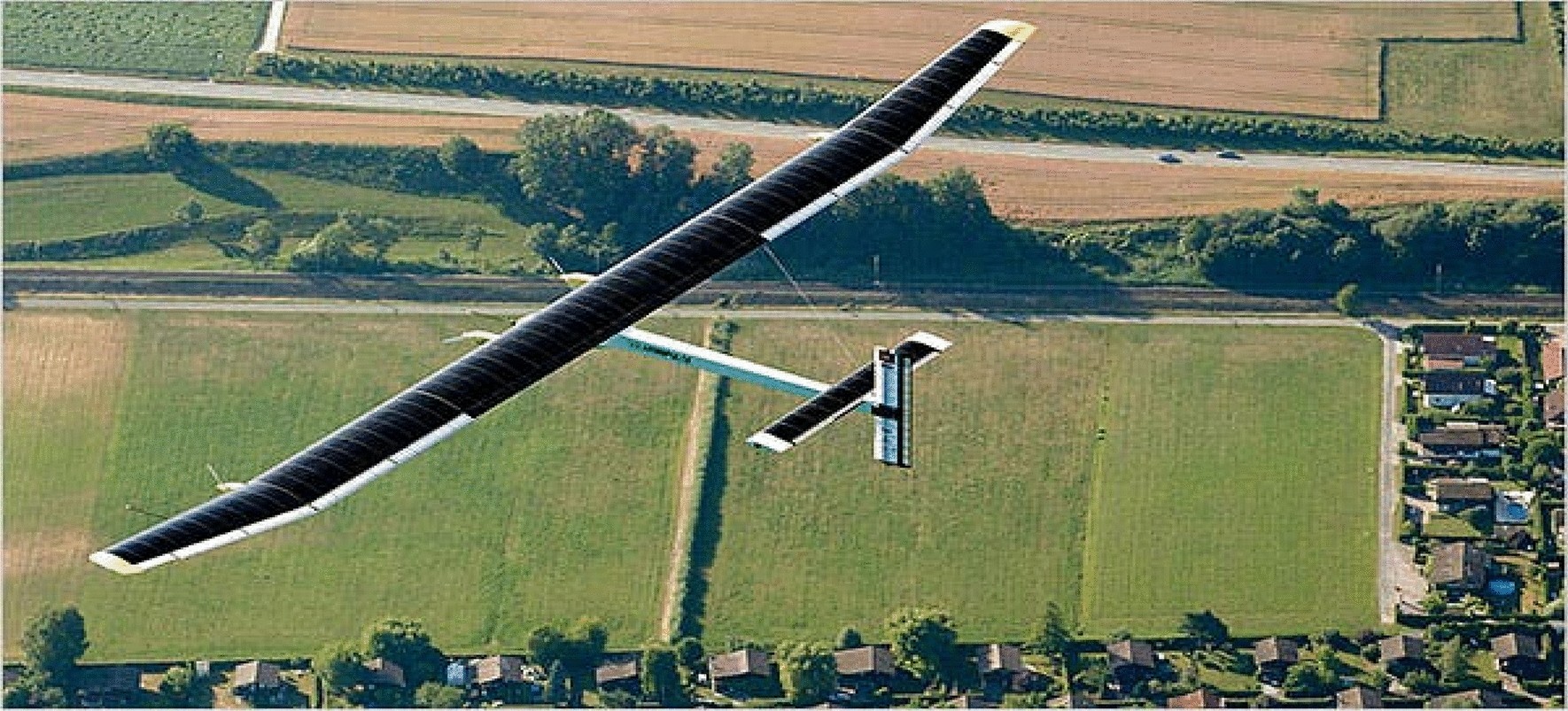 Impulse 2d. Самолет solar impulse 2. «солнечный» самолет solar impulse. самолет на солнечных батареях solar impulse 2. solar impulse hb-sia solar airplane.
