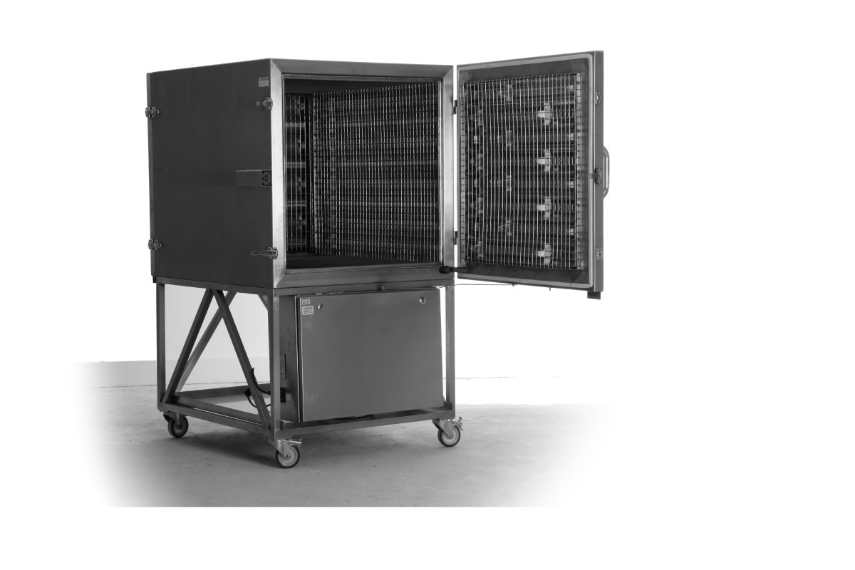 Use of UVC radiation to disinfect noncritical patient care items a laboratory assessment of