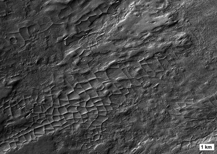 Reticulate Terrain (Mars, Hellas), Fig. 1