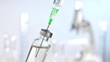 Aufziehen einer Spritze