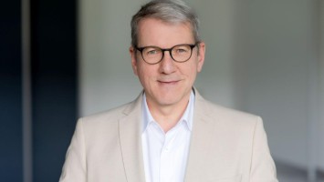 Dr. Klaus Effing