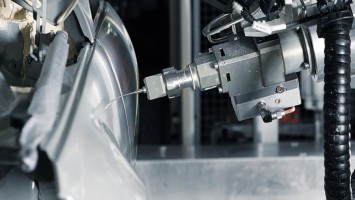 Automated adhesive and sealing technology 