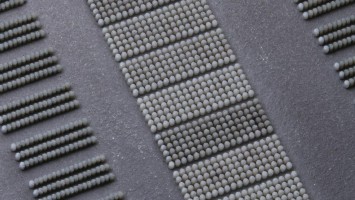 Ceramic microcolumns