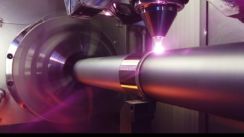 Laser Buildup Welding and Machining in One Process Step 