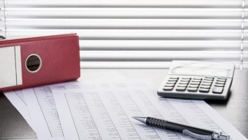 Rechnungsüberprüfung mit Taschenrechner