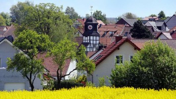 Dorf_Fotolia_39148829
