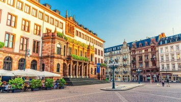 Wiesbaden Innenstadt Rathaus