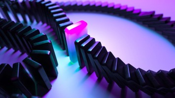 Kette an Dominosteinen als Sinnbild für Business Continuity Management 