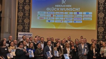 Die versammelten Preisträger des IdA 24/25