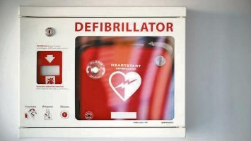 Defibrillator