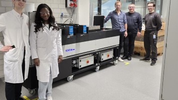 Henkel setzt ICAD-Technologie bei UV-Schmelzklebstoffe ein 