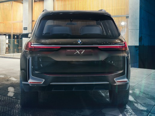 BMW Concept X7 iPerformance
