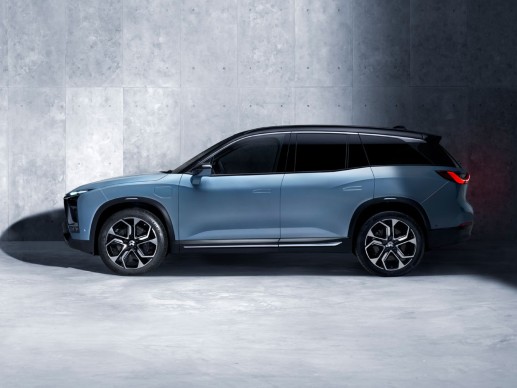 Nio ES8