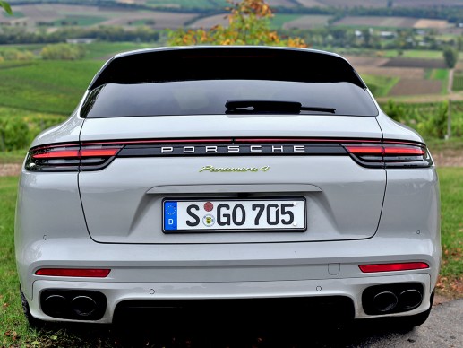 Porsche Panamera 4 E-Hybrid Sport Turismo