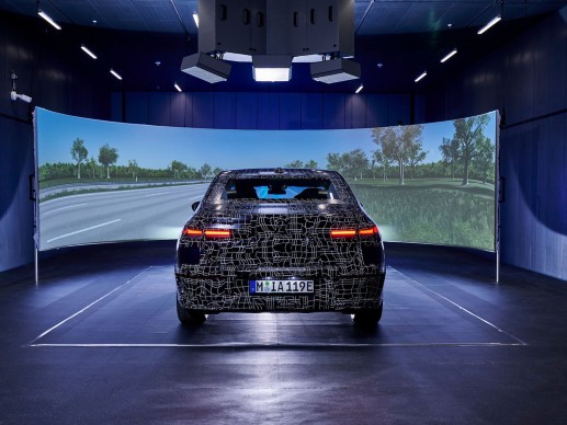 BMW i7