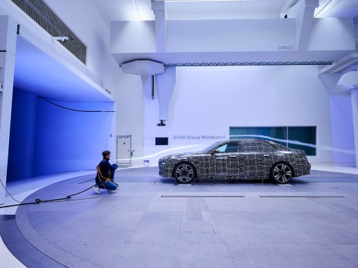 BMW i7