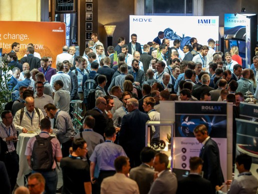 Blick auf die Fachausstellung der chassis.tech plus 2023
