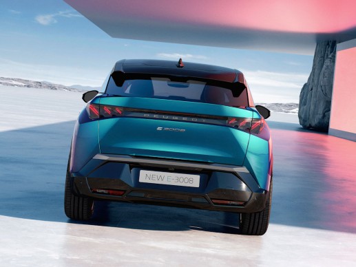 Peugeot E-3008