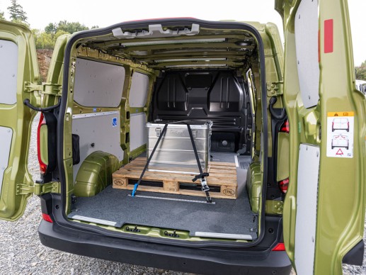 VW Caravelle Style