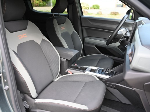 Dacia Duster Hybrid 140 "Extreme"