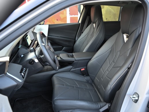 DS N°8 FWD Long Range Étoile