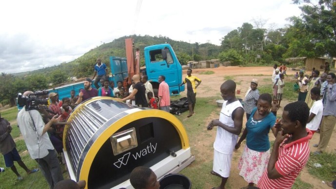 Wasser-, Energie- und Konnektivitätsanlage in Ghana