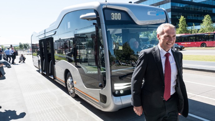 Mercedes-Benz Future Bus