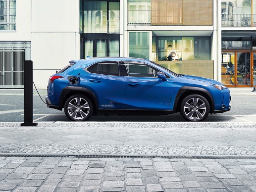 Lexus UX 300e