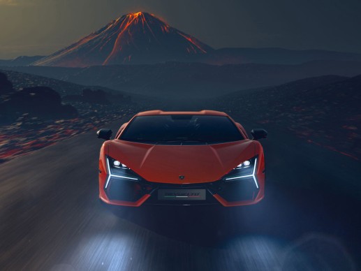 Lamborghini Revuelto