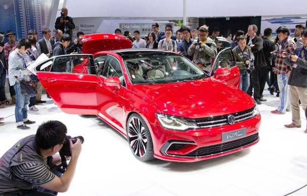 Volkswagen-Studie New Midsize Coupé debütiert als Weltpremiere in Peking