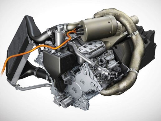 Der Single-Elektromotor verteilt seine Kraft bei Bedarf über ein Differenzial an beide Vorderräder.