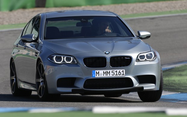 Der neue BMW M5, Fahraufnahme