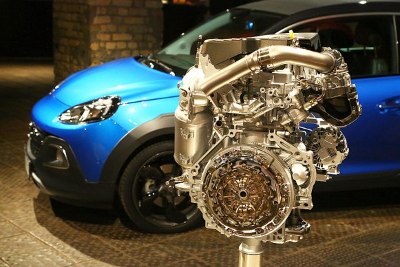 Für den Adam Rocks hat Opel einen neuen 1,0-l-Dreizylindermotor entwickelt.