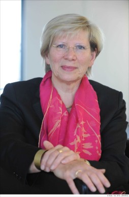 Dr. Birgit Roos
