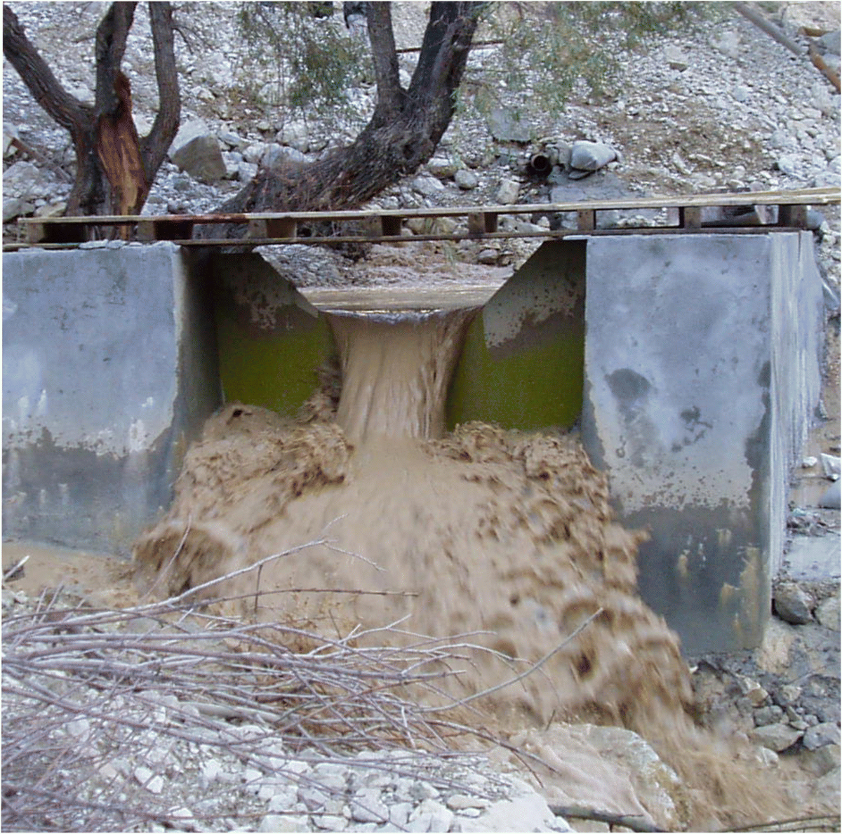 Povoa e Meadas Dam in Castelo de Vide. Portugal Stock Photo - Alamy, image size:1200x1189
