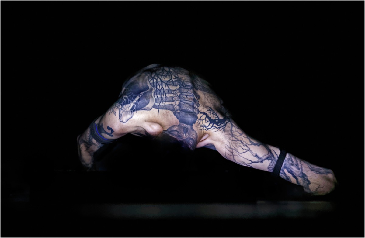 Misticismo Vector Clip Aislado Arte Celestial Plantilla De Logo Sol Con Cara  Y Bruja Manos Símbolos O Iconos Místicos Ilustración del Vector -  Ilustración de estrellas, aislado: 275507894, image size:1200x783