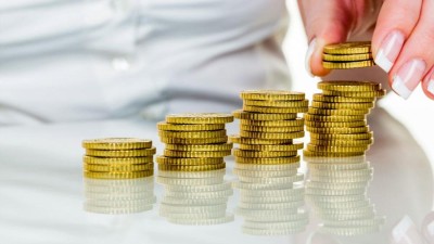 Geldmuenzen in Stapeln