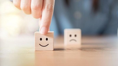 Drei Würfel mit Smileys