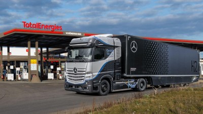 Daimler Truck AG und TotalEnergies kooperieren.
