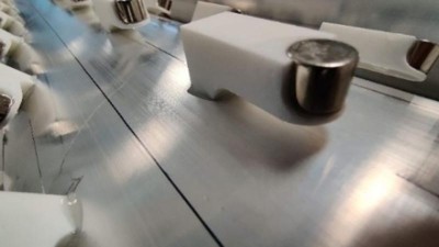 Metamaterialien drängen in die Anwendung