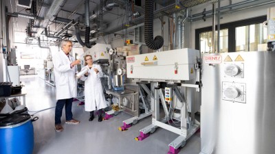 Beschichtungsanlage in den Technika der DITF