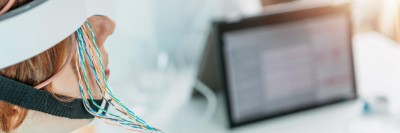 Junger Patient bei EEG Untersuchung