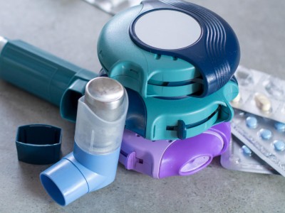 Tabletten und Inhalatoren